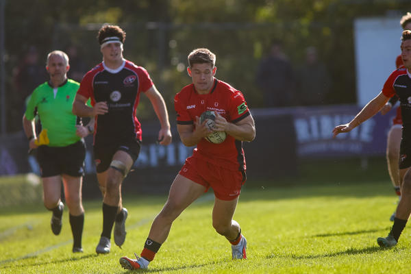 V Pirates Photo