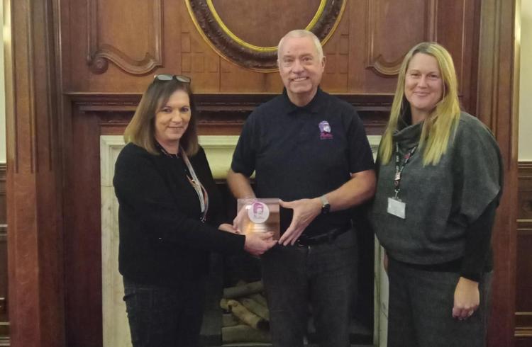 Lesley Worsfold Receiving Hollie Gazzard Trust Award