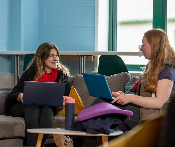 Hartpury Student Loft Laptop (1)